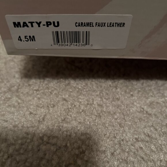 14th & Union Women's Carmel Tan Maty Classic Pump Heels - Picture 6 of 6